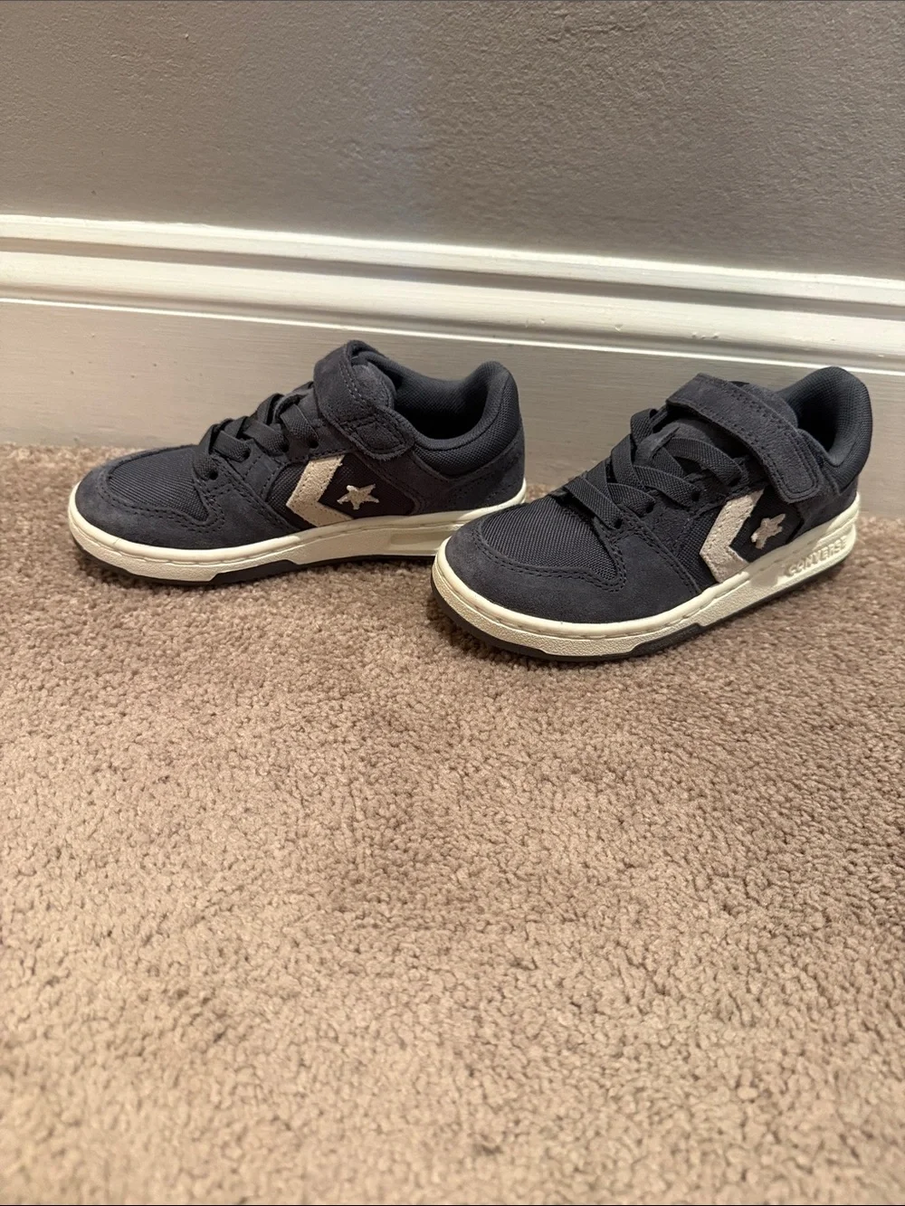 NWOT Converse Kids Velcro Sneakers